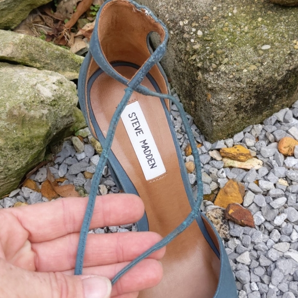 Steve Madden Pointed Toe Ankle Wrap Block Heel Sho - Picture 15 of 15